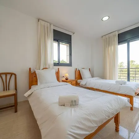 Aurore, 12 Persons, Large Salt-water Pool, Air Conditioning Villa Lloret de Mar
