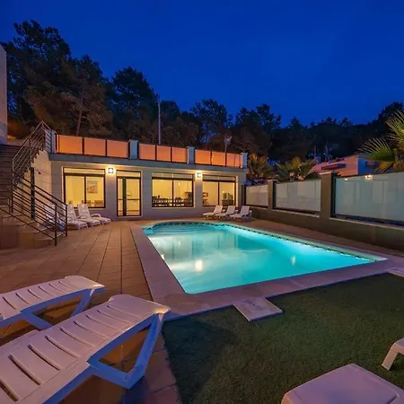 Aurore, 12 Persons, Large Salt-water Pool, Air Conditioning