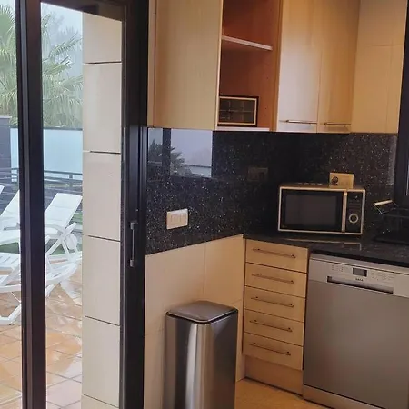 Villa Aurore, 12 Persons, Large Salt-water Pool, Air Conditioning