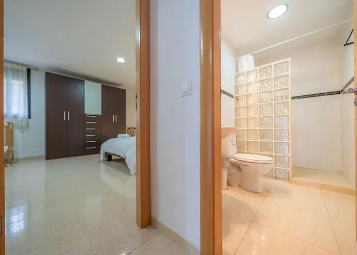 Aurore, 12 Persons, Large Salt-water Pool, Air Conditioning Villa *