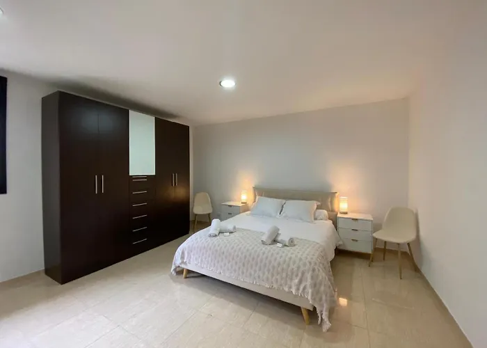 Aurore, 12 Persons, Large Salt-water Pool, Air Conditioning Villa